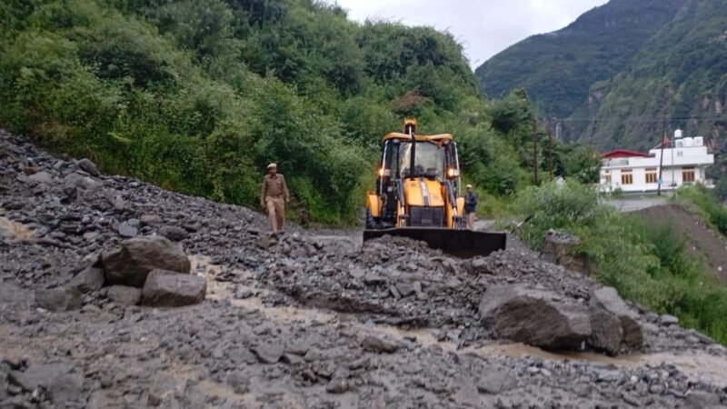 ब्रेकिंग उत्तरकाशी : भारी बारिश से नुकसान, गंगोत्री-यमुनोत्री भी हाईवे