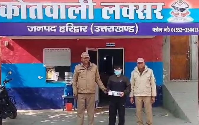 उत्तराखंड : दिन दिहाड़े फायरिंग, आरोपी गिरफ्तार, दो जिंदा कारतूस बरामद