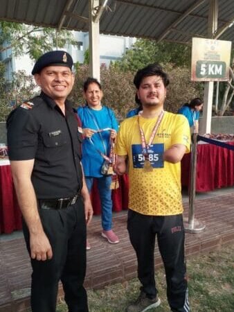 5 किमी Soldierathon मैराथन में छाए अक्षित रावत, नहीं हैं दोनों हाथ…फिर भी कर दिखाया