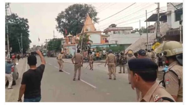 उत्तराखंड: नाबालिग की संदिग्ध मौत से मचा बवाल, पुलिस पर पथराव