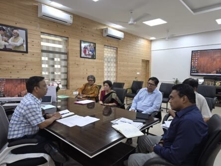 उत्तराखंड में स्वास्थ्य सेवाओं में बड़ा बदलाव संभव: स्वास्थ्य आयुक्त और डिप्टी डायरेक्टर की तैनाती पर मंथन