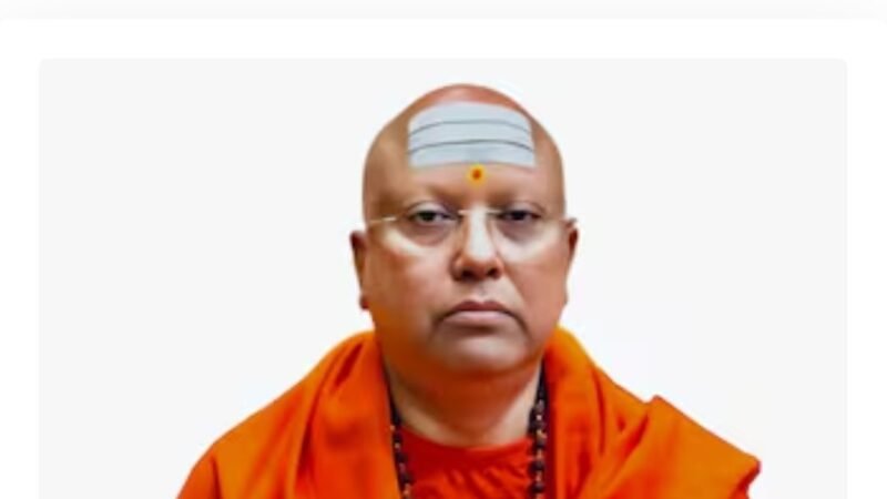 वसंतकुंज आश्रम संचालक स्वामी चैतन्यानंद सरस्वती पर 15 छात्राओं से छेड़छाड़ का गंभीर आरोप, आरोपी फरार