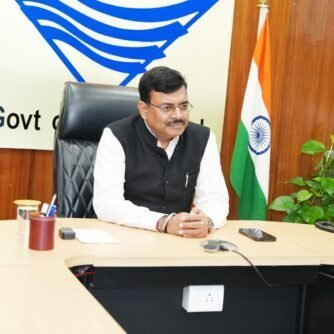  झुग्गी बस्तियों के पुनर्विकास के लिए मुख्य सचिव ने दिए निर्देश