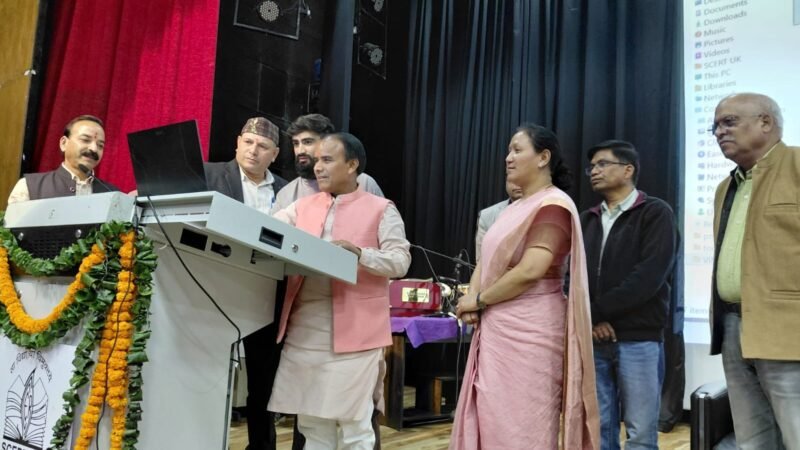 उत्तराखंड में 2025 से सड़क सुरक्षा शिक्षा अनिवार्य: स्कूली बच्चों को 6 ऑडियो-वीडियो गीतों के ज़रिए मिलेगा प्रशिक्षण