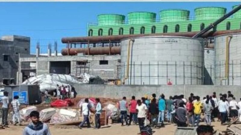 बड़ा हादसा : पानी टंकी फटने से 3 मजदूरों की मौत और 8 घायल