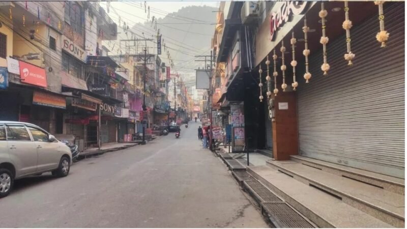 अंकिता भंडारी हत्याकांड: उत्तराखंड में बंद का मिश्रित असर, सीबीआई जांच की घोषणा के बावजूद जारी विरोध