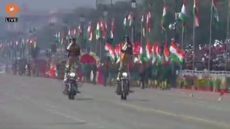 कर्तव्य पथ पर दिखी भारत की ताकत, लड़ाकू विमानों की गगनभेदी गर्जना से गूंजा आकाश