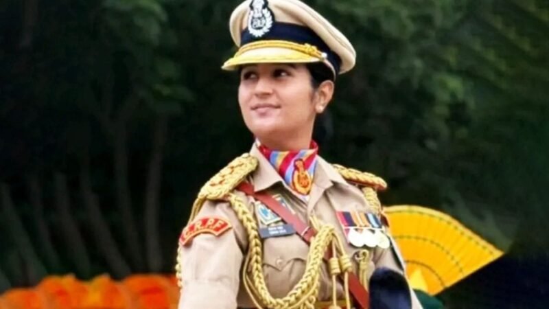 सिमरन बाला रचेंगी इतिहास: 26 वर्षीय CRPF अधिकारी गणतंत्र दिवस परेड में पहली बार करेंगी पुरुष टुकड़ी का नेतृत्व 