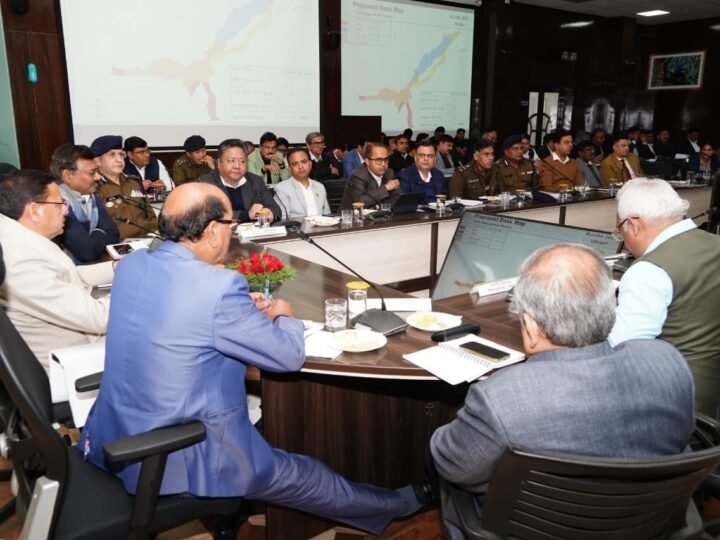 हरिद्वार अर्ध कुंभ 2027 की तैयारियां शुरू: मुख्य मंत्री ने निर्देश जारी।