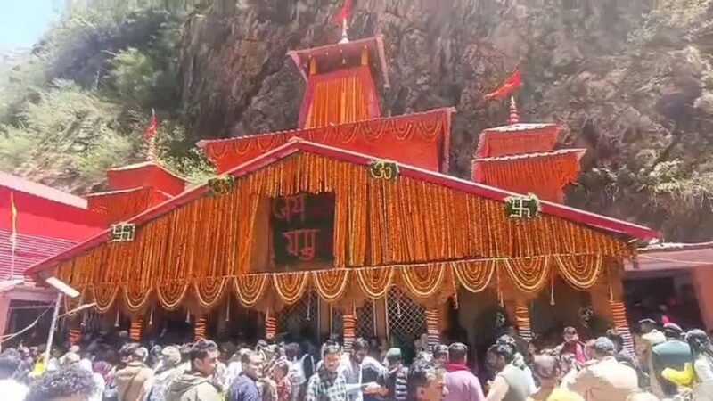 उत्तराखंड : चारधाम में प्रवेश नियमों पर विवाद के बीच यमुनोत्री धाम से बड़ा संदेश