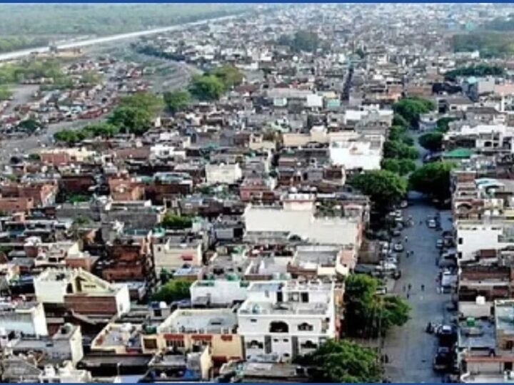 बनभूलपुरा रेलवे अतिक्रमण मामला: प्रभावित परिवारों के पुनर्वास की तैयारी, PM आवास योजना के तहत लगेंगे कैंप