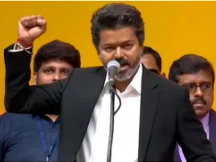 फ्लोर टेस्ट से पहले AIADMK में बगावत, शणमुगम गुट ने विजय की TVK को दिया समर्थन