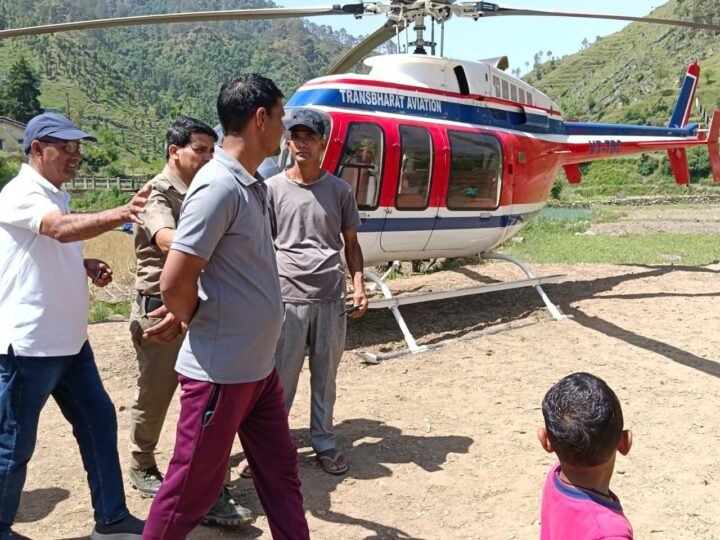 बिग ब्रेकिंग : बद्रीनाथ से लौट रहे हेलीकॉप्टर की टिहरी में इमरजेंसी लैंडिंग, महिला पायलट की सूझबूझ से टला बड़ा हादसा
