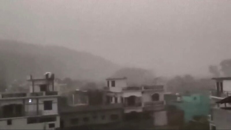 उत्तराखंड : भयंकर अंधड़, बारिश और ओलावृष्टि से बदला मौसम का मिजाज, गर्मी से राहत