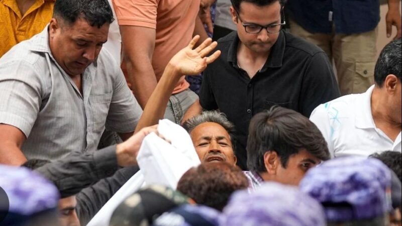 वांगचुक मामले में हाईकोर्ट ने अंतरिम राहत से किया इनकार, केंद्र को नोटिस