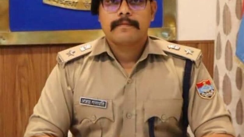 आधी रात एक्शन मोड में दिखे SSP, औचक निरीक्षण में कई पुलिसकर्मी ड्यूटी से नदारद, इनको किया सस्पेंड 