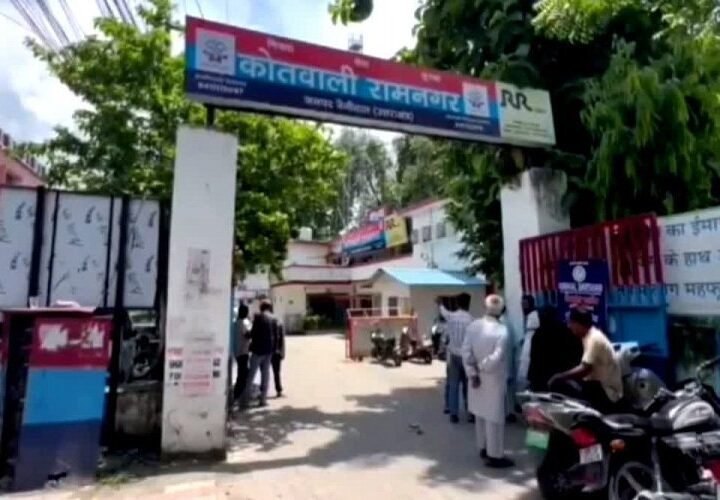 उत्तराखंड : पुलिस और वांटेड बदमाश के बीच मुठभेड़, पैर में गोली लगने के बाद गिरफ्तार