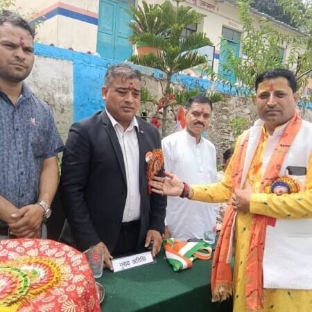 आदर्श बालिका इंटर कॉलेज बड़कोट में कार्यक्रम आयोजित, गणमान्य अतिथियों ने की शिरकत