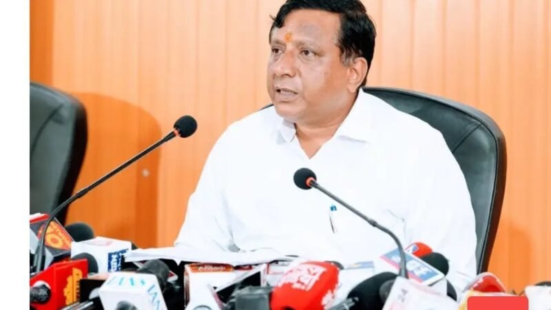 BREAKING: धामी कैबिनेट के 15 बड़े फैसलों पर लगी मुहर, हाईकोर्ट 30 हेक्टेयर भूमि उपलब्ध कराने का प्रस्ताव मंजूर 