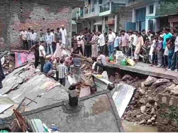 उत्तराखंड: तेज बारिश से करगी ग्रांट में दो दुकान और एक मकान ढहा, लोगों में दहशत