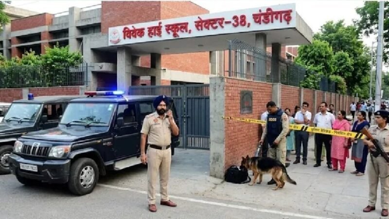 BIG NEWS : चार स्कूलों को बम से उड़ाने की धमकी से हड़कंप