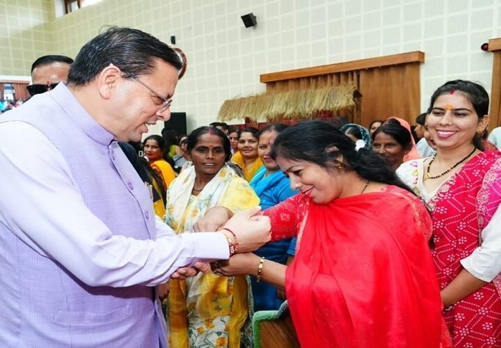 महिला, युवा और ग्रामीण उद्यमियों को आत्मनिर्भर बनाने के लिए सरकार प्रतिबद्ध: CM धामी