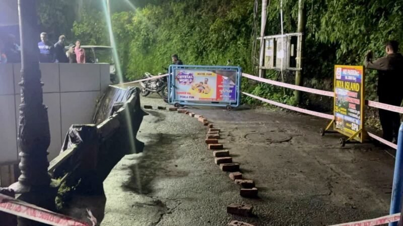 मसूरी में भूस्खलन से सड़क का बड़ा हिस्सा क्षतिग्रस्त, मार्ग बंद