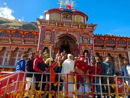 उत्तराखंड चारधाम के कपाट बंद की तिथियां घोषित 16 नवंबर को श्री बदरीनाथ धाम के कपाट बंद होंगे